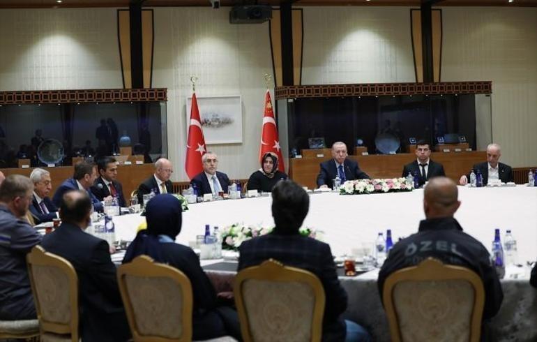 Cumhurbaşkanı Erdoğan, işçileri kabul etti: Çalışanlarımızın haklarını korumak önceliğimiz oldu