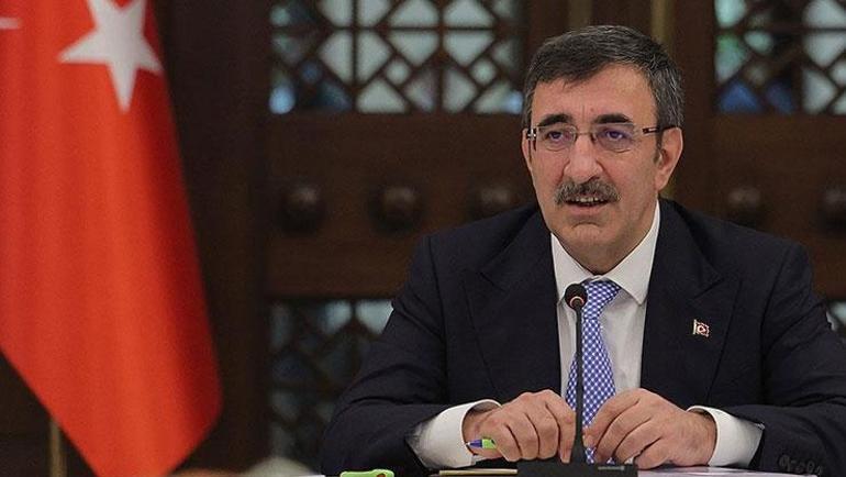CHP Genel Başkanı Özgür Özele saldırı Siyasilerden açıklamalar peş peşe geldi