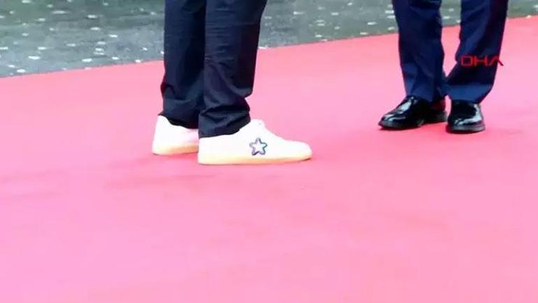 Cumhurbaşkanı Erdoğan Arnavutlukta... Resmi törende samimi anlar