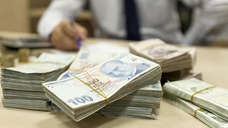 EMEKLİ BAYRAM İKRAMİYESİ NE ZAMAN YATACAK Emekliye 4000 lira bayram ikramiyesi ne zaman ödenecek, kimler bayram ikramiyesi alabilir