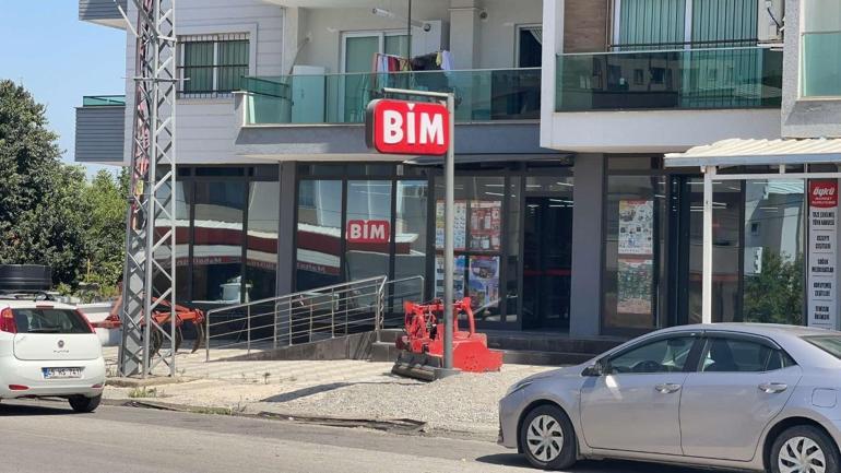 BİM AREFE GÜNÜ AÇIK MI Arefe Günü BİM saat kaça kadar açık, BİM çalışma saatleri