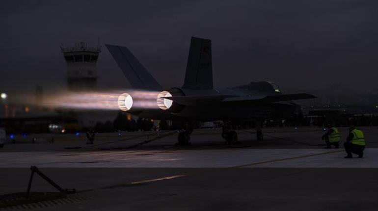 Newsweek KAANı yazdı ABD ile yarışan hayalet jet