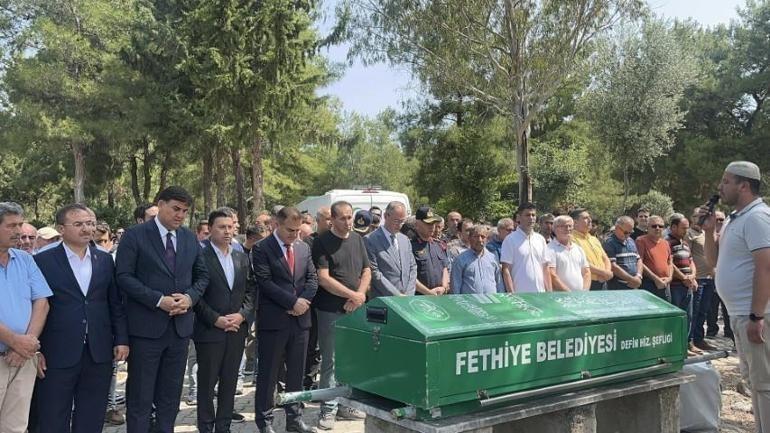 14 yaşındaki Afra depremde hayatını kaybetti Ailesi son anlarını anlattı