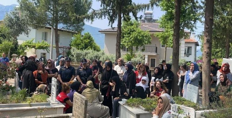 14 yaşındaki Afra depremde hayatını kaybetti Ailesi son anlarını anlattı
