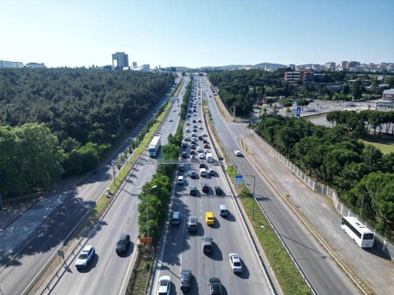 Kurban Bayramı tatili bitti, dönüş çilesi başladı Yollarda kilometrelerce uzunluğunda kuyruk oluştu