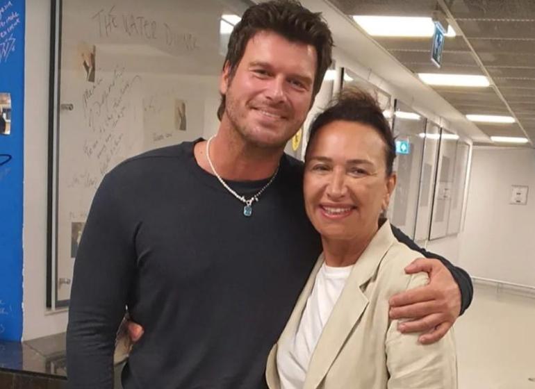 Kıvanç Tatlıtuğ imaj değiştirdi Son haline yorum yağdı