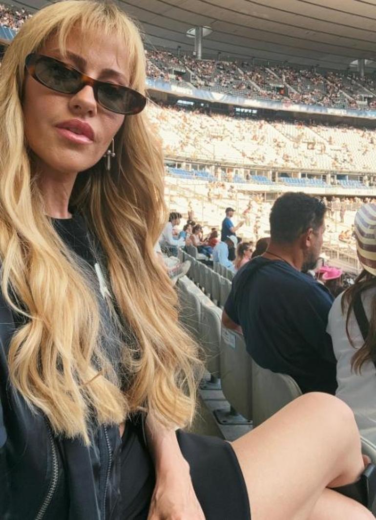 Beyoncé konserini önden izleyen Demet Akalından Derya Uluğ’a olay yorum