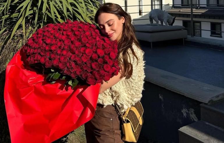 Aşka geldiler Rabia Soytürk ve sevgilisinden romantik kare