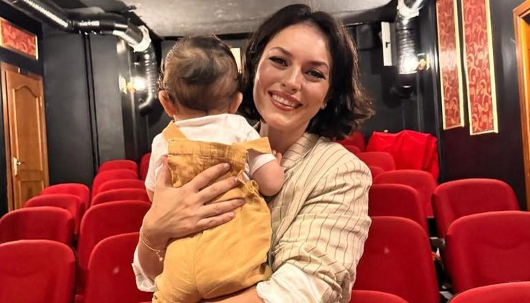 Ezgi Mola ve Mustafa Aksakallı boşandı İlk açıklama geldi