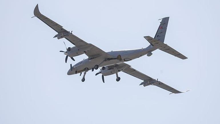 AKINCI’dan atılan KEMANKEŞ 1’den tam isabet Hava hedeflerinin hepsini vurdu