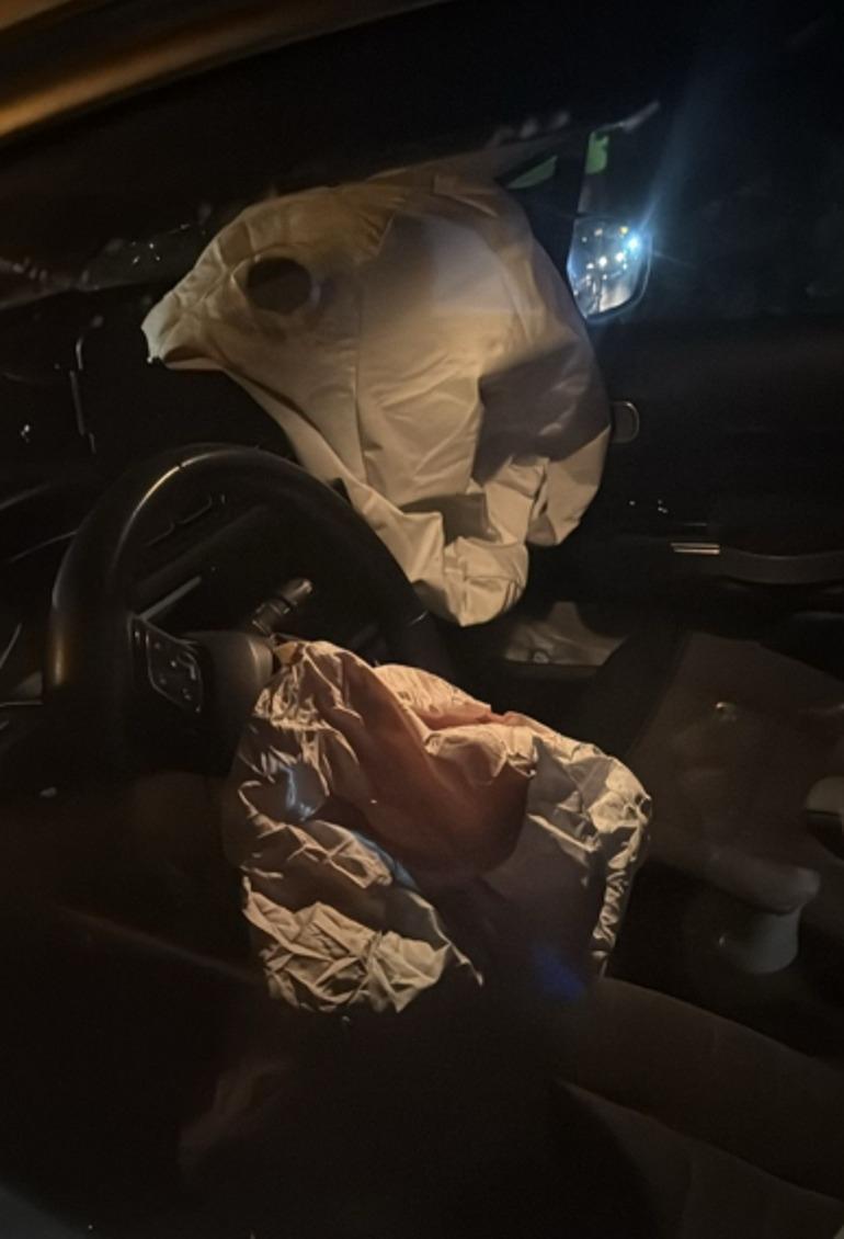 Tarık Mengüçün oğlu Baran Mengüç Çeşmede trafik kazası geçirdi