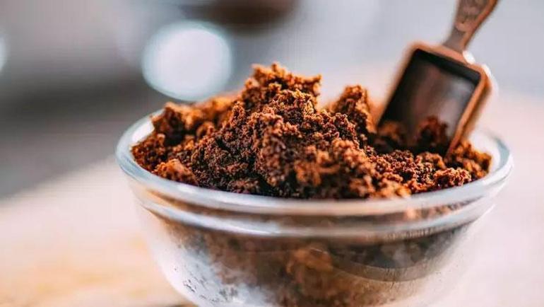 Peeling maskeyi evde yapın Cildi derinlemesine temizliyor, mutfaktaki malzemelerle hazırlanıyor