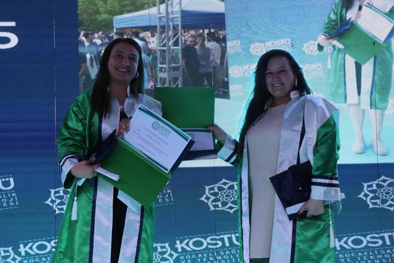 Azmetti yıllar sonra başardı Anne-kız aynı anda mezun oldu, şimdi hedefleri bambaşka