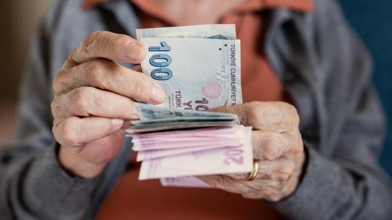 Yaşlı kadın 101 yaşında hayata meydan okuyor Uzun yaşam sırlarını paylaştı: Meğer bu 3 kurala uymak yetiyormuş...