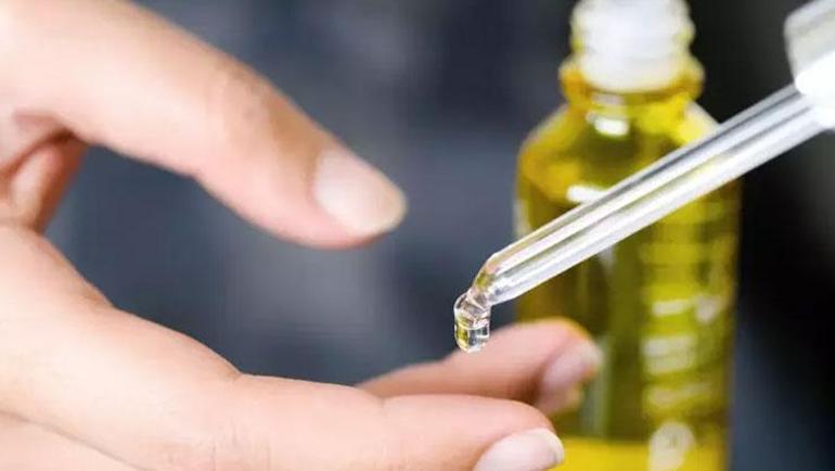 Yaşlılık izlerini maziye gömüp kolajen ürettiriyor Düzenli kullanımda etkisini gösteriyor: Ciltte koruyucu kalkan oluşturuyor