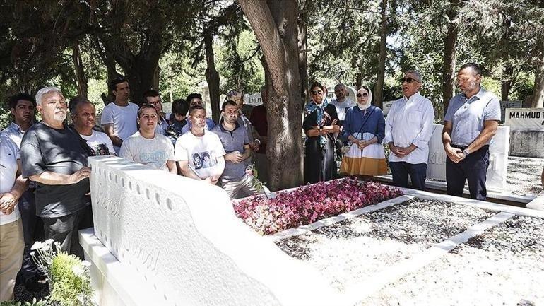 Milyonların gönlüne taht kurmuştu Kemal Sunal ölümünün 25. yılında da unutulmadı
