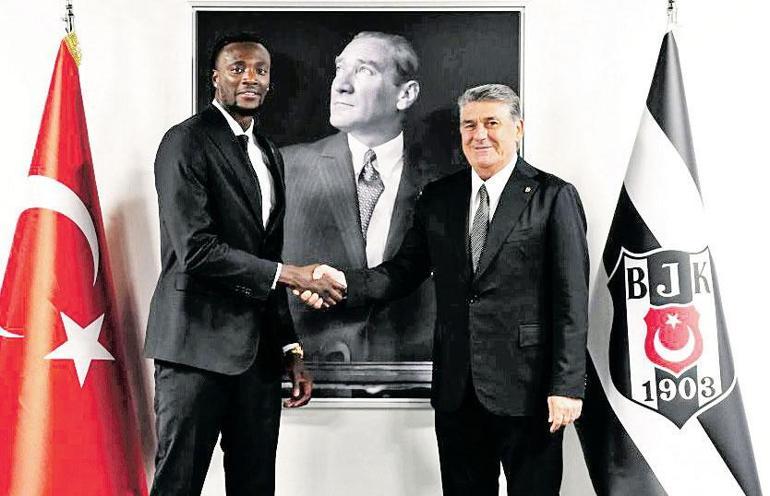 Transferde Beşiktaş ile Fenerbahçe karşı karşıya Okaforda Kartal önde