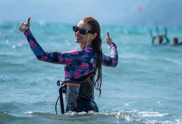 İzmirde yangın felaketi Bilge Öztürkün okulu küle döndü