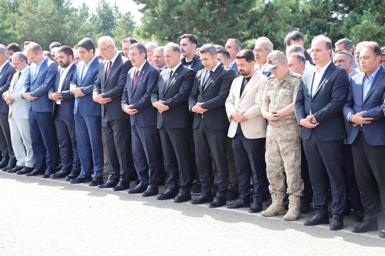 Cumhurbaşkanı Yardımcısı Cevdet Yılmaz’ın vefat eden yeğeni Bingöl’de toprağa verildi