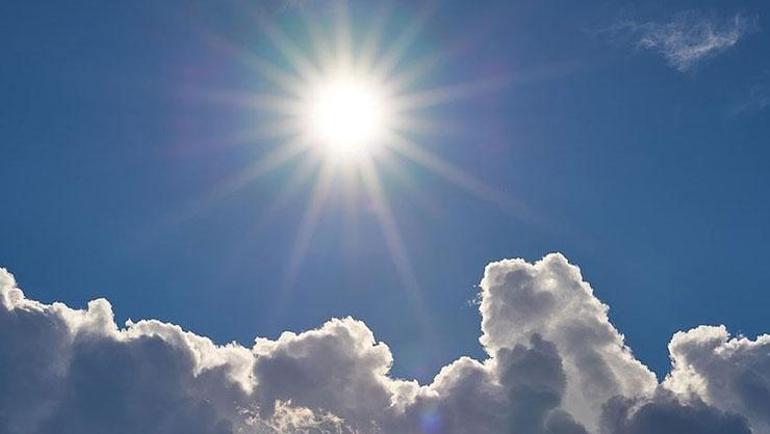Afrika sıcakları Türkiyeyi kasıp kavuracak Sağlık Bakanlığı uyardı: Bu saatlerde dışarı çıkmayın