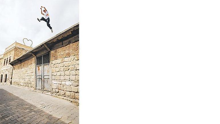 Bir parkur sporcusuyla Mardin’de