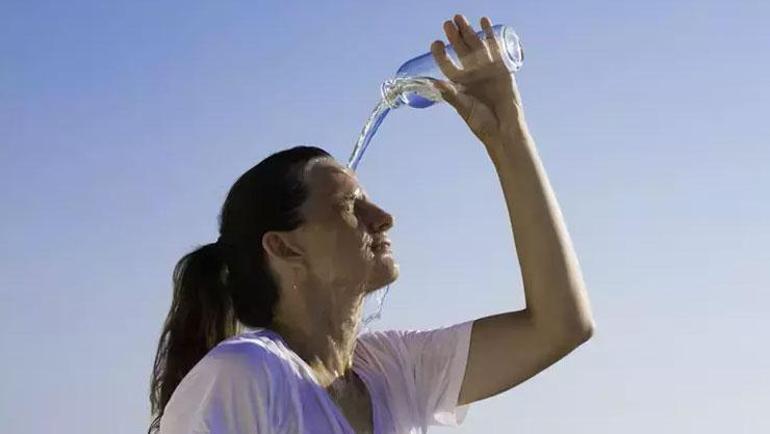 13 TEMMUZ 2025 HAVA NASIL OLACAK Bugün hava sıcak mı İstanbulda yağmur var mı Meteoroji hava durumu tahminlerini açıkladı