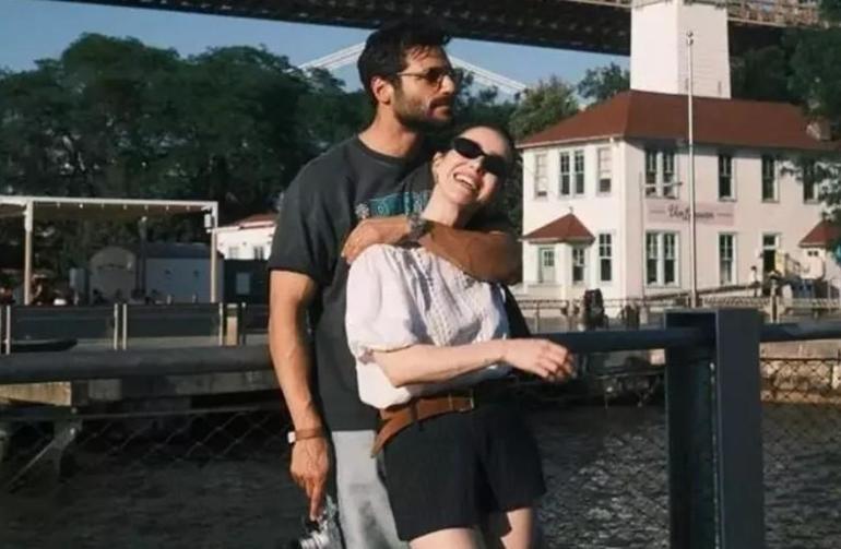 Rotayı orayı çevirdiler Özge Gürel ve eşinden tatil pozları