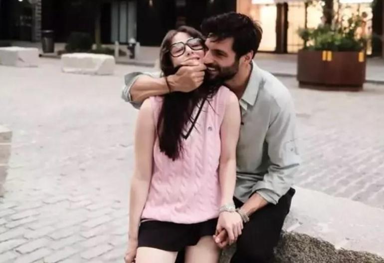 Rotayı orayı çevirdiler Özge Gürel ve eşinden tatil pozları