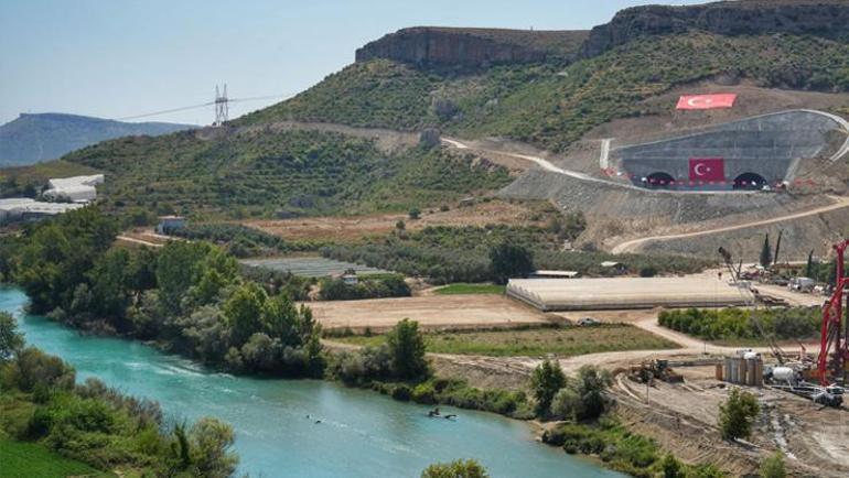 Bakan Ersoy: Artık Antalya’dan her yere ulaşmak daha kolay olacak
