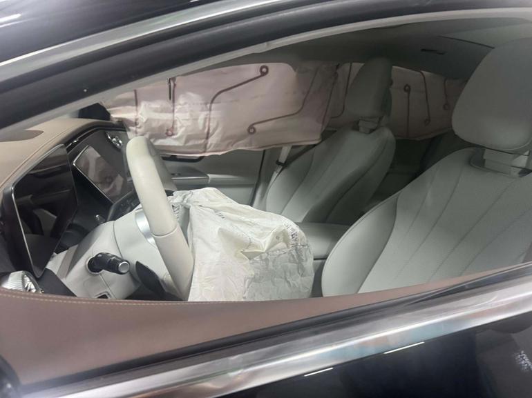 7 milyon liralık otomobili pert etti Olur böyle şeyler deyip vale ücretini bile geri vermediler