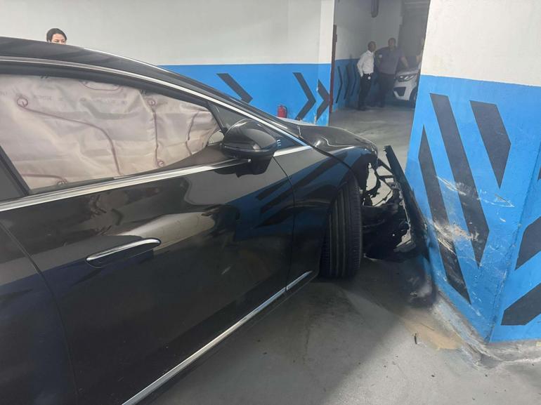 7 milyon liralık otomobili pert etti Olur böyle şeyler deyip vale ücretini bile geri vermediler