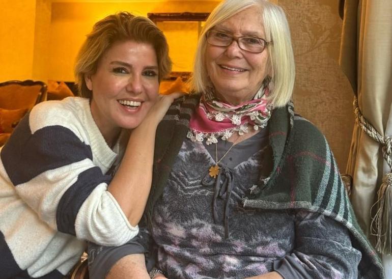 Gülben Ergenin annesiyle yaptığı paylaşım takipçilerini hüzünlendirdi