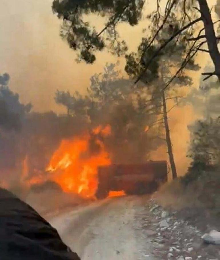 Çanakkalede orman yangını Bakan Yumaklı son durumu açıkladı: 4 şüpheli gözaltında