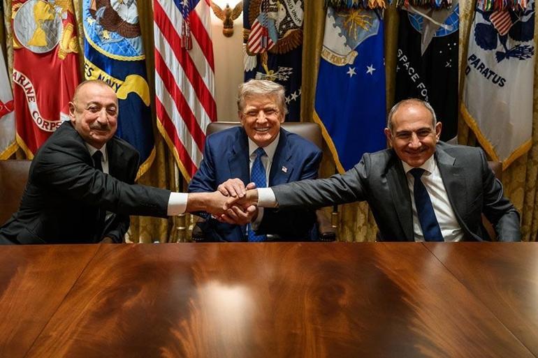 Beyaz Sarayda tarihi zirve Trump: Azerbaycan ve Ermenistan 35 yıl boyunca savaştılar ve şimdi dost oldular