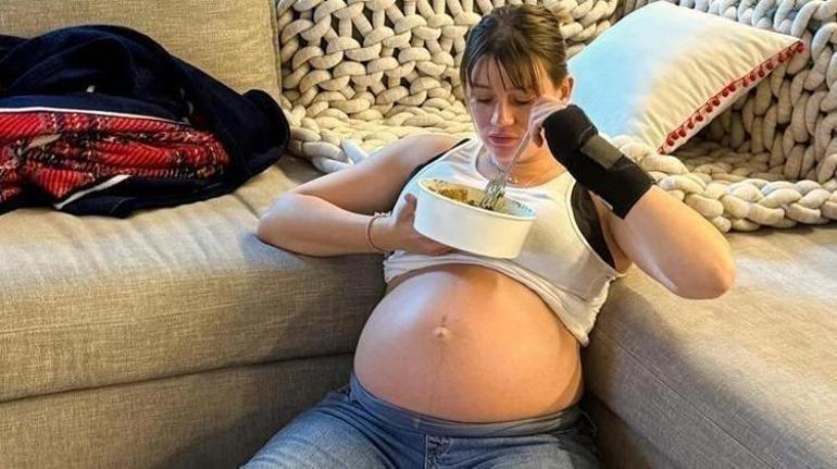 Taze anne Gizem Karaca 3 haftada verdiği kiloyu açıkladı Emzirmek dışında aksiyonum yok