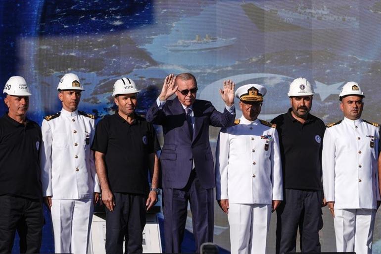 TEKNOFEST MAVİ Vatan başladı Cumhurbaşkanı Erdoğan: TCG Anadolu gemisinin bir büyüğünü yapıyoruz
