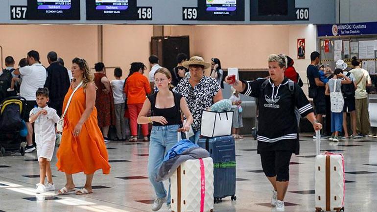 Turist go home işe yaramadı Dünyada tatilin en pahalı olduğu yıl, rekor kırıldı Türkiyenin de verileri netleşti