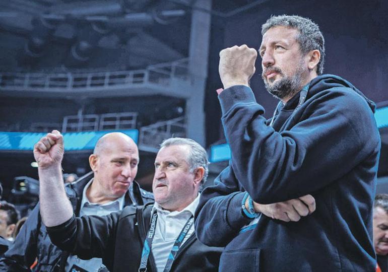 12 Dev Adam vizeyi kaptı