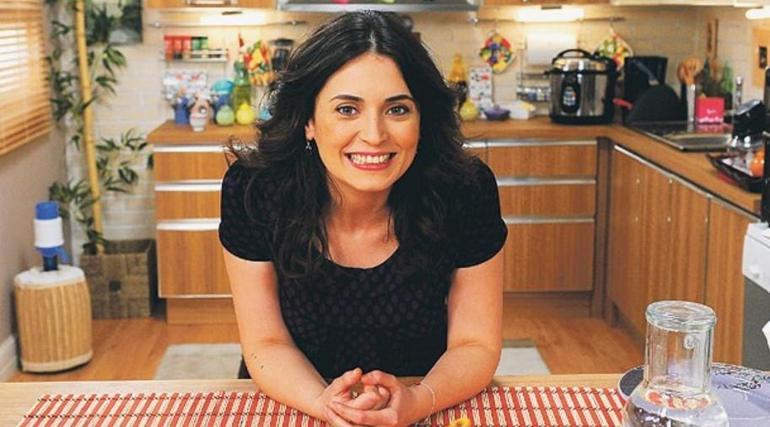 Aslıhan Gürbüz setten paylaştı Dayanamıyorum, zaafım var