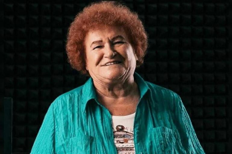 Almanyaya giden Selda Bağcanı resmen taksici kaçırdı