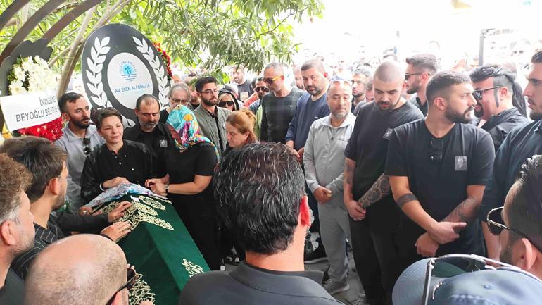 Balkondan düşüp ölen Güllüye son veda Kızının sözleri yürek yaktı