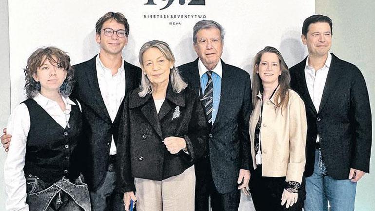 Dünya moda merkezinde Türk deri şov Podyumda sağlam adımlarla yürüyor