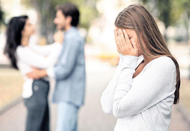 İhanetin karanlık yüzü bilinçli inkar