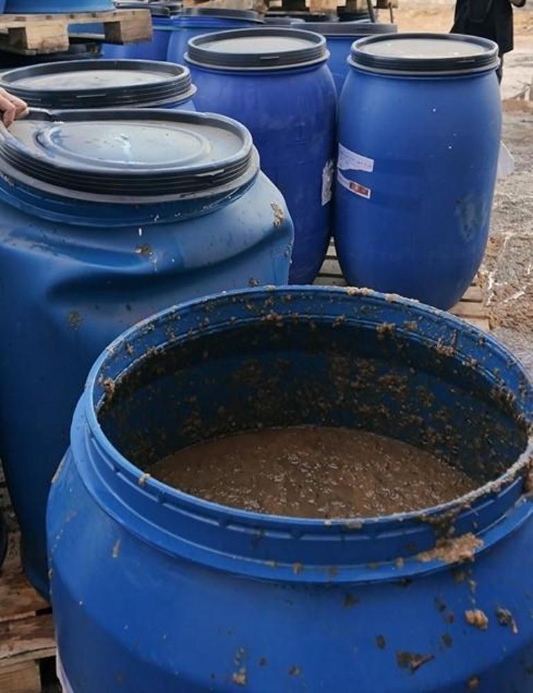 Gıda fabrikası denetimlerinde mide bulandıran görüntüler Belediye başkanı çileden çıktı