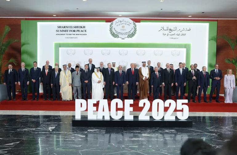 Gazze için tarihi imzalar atıldı Trumptan Cumhurbaşkanı Erdoğana özel teşekkür