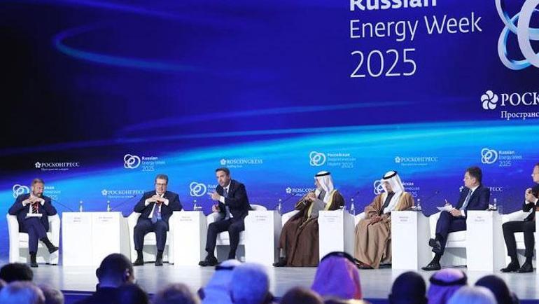 Jeopolitik gerilimlere karşı ‘Türk Yolu’ ‘Hiçbir enerji kaynağını dışlamıyoruz’