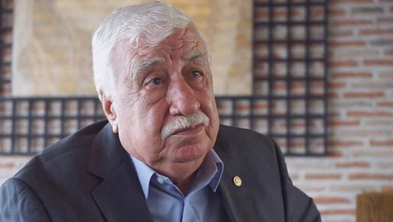 Bir yıldız daha kaydı Usta oyuncu Ahmet Gülhan hayatını kaybetti