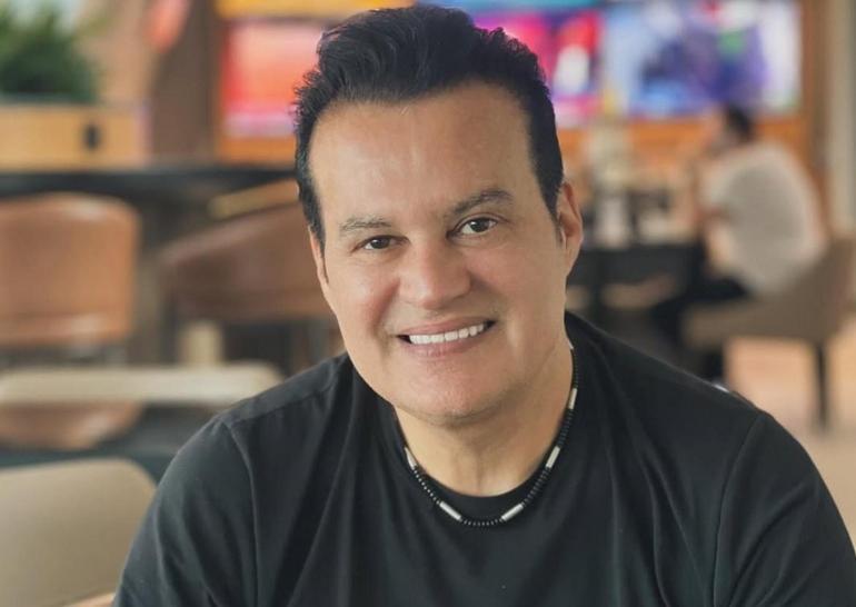 30 sene sonra paylaştı Ünlü isimler aynı karede