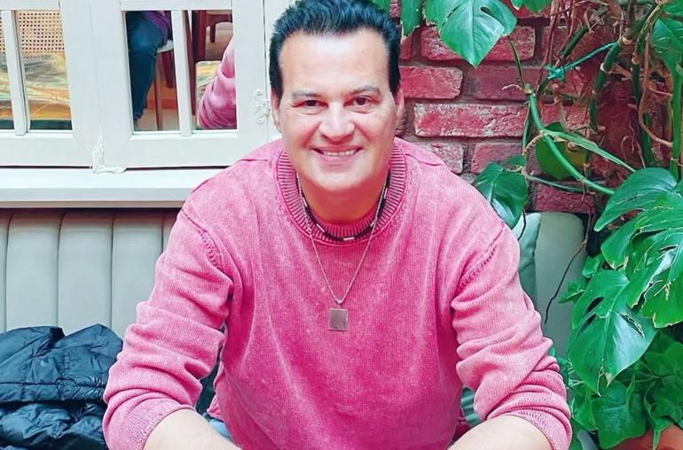 30 sene sonra paylaştı Ünlü isimler aynı karede