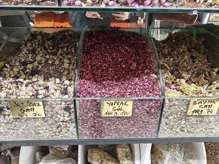 Geçmeyen öksürüğün kökünü kazıyor Bitkisel mucize: Grip, nezle ve kuru öksürüğe çare oluyor